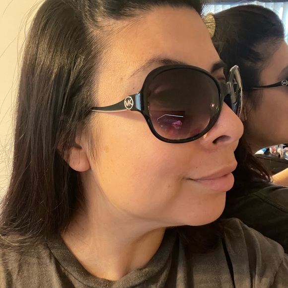 MICHAEL KORS Sunglasses - Picture 5 of 6